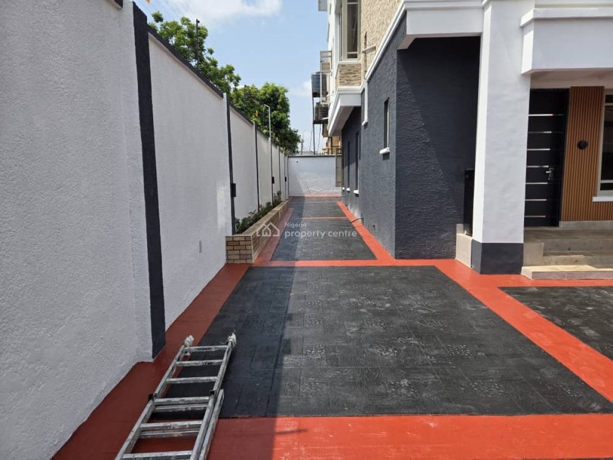 7 Bedrooms Executive Duplex at Gowon Estate Egbeda Lagos, Gowon Estate Egbeda Lagos, Egbeda, Alimosho, Lagos, Detached Duplex for Sale