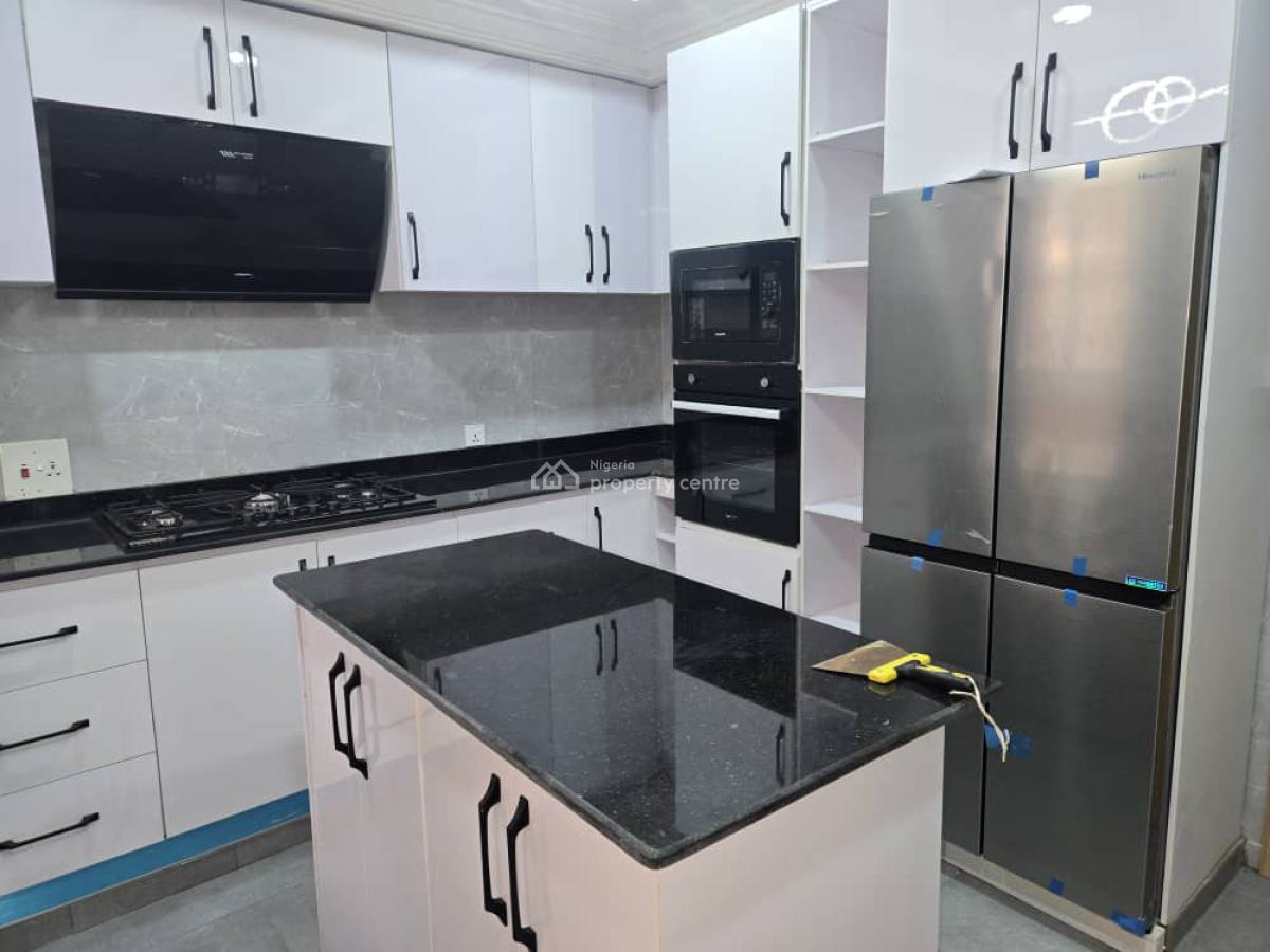 7 Bedrooms Executive Duplex at Gowon Estate Egbeda Lagos, Gowon Estate Egbeda Lagos, Egbeda, Alimosho, Lagos, Detached Duplex for Sale