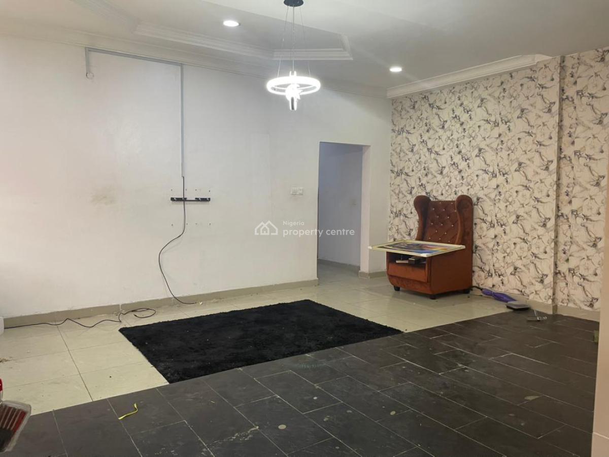 Fully Serviced 2 Bedrooms Flat, Lekki Phase 1, Lekki, Lagos, Flat / Apartment for Rent