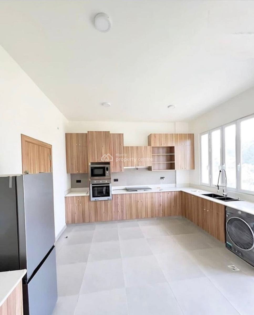 Fully Serviced 3 Bedroom Flat with a Bq, Off Adeola Odeku, Victoria Island (vi), Lagos, Flat / Apartment for Rent