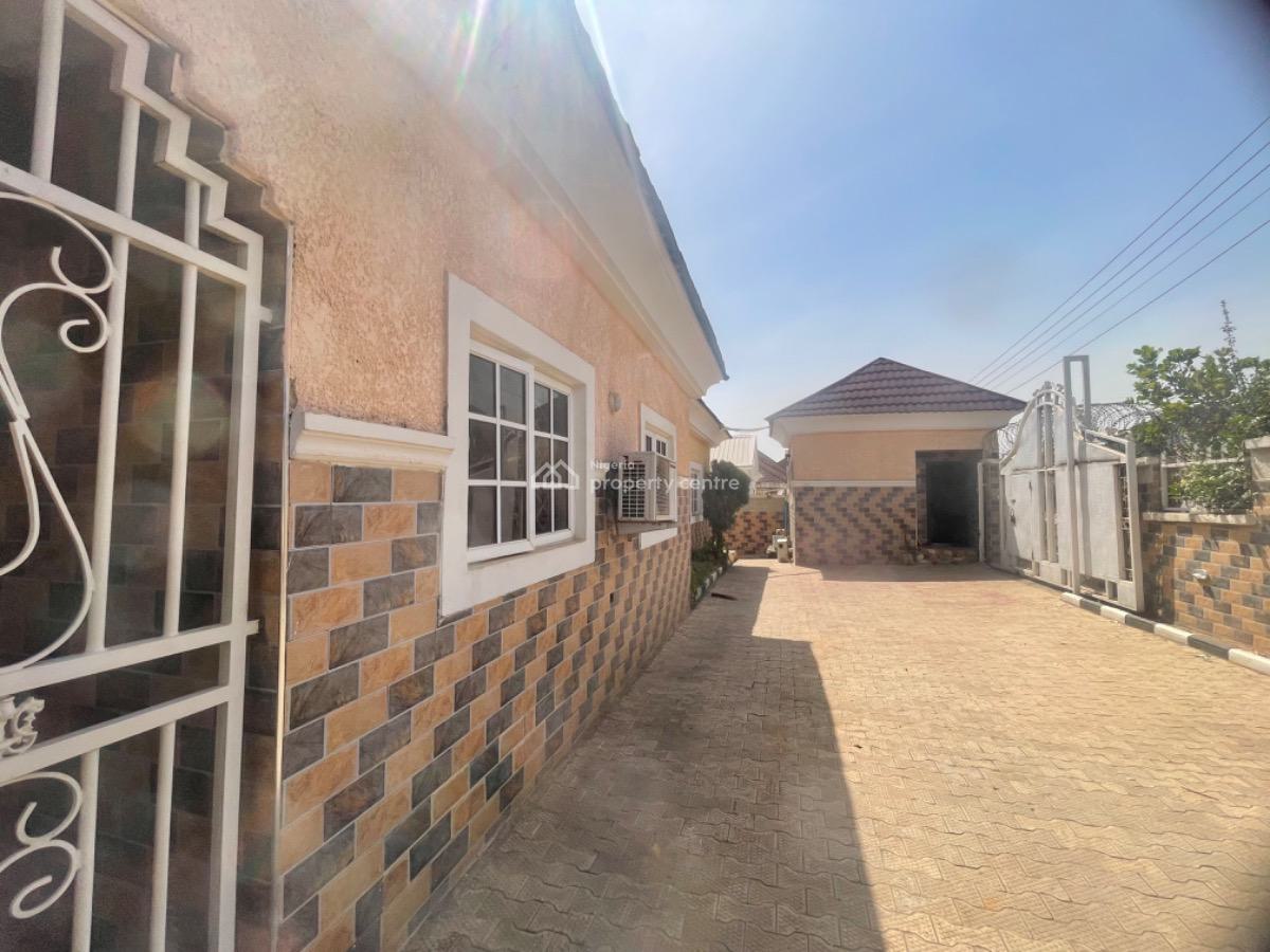 Luxury and Very Spacious Three Bedroom Bungalow, Favour Land Estate, Life Camp, Abuja, Detached Bungalow for Rent