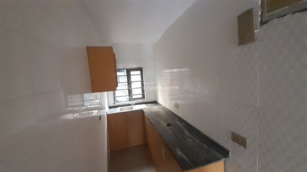 Beautiful Spacious Standard 2 Bedrooms Apartment Downstairs, Value County Estate Ogidan Bustop Sangotedo, Ajah, Lagos, Flat / Apartment for Rent