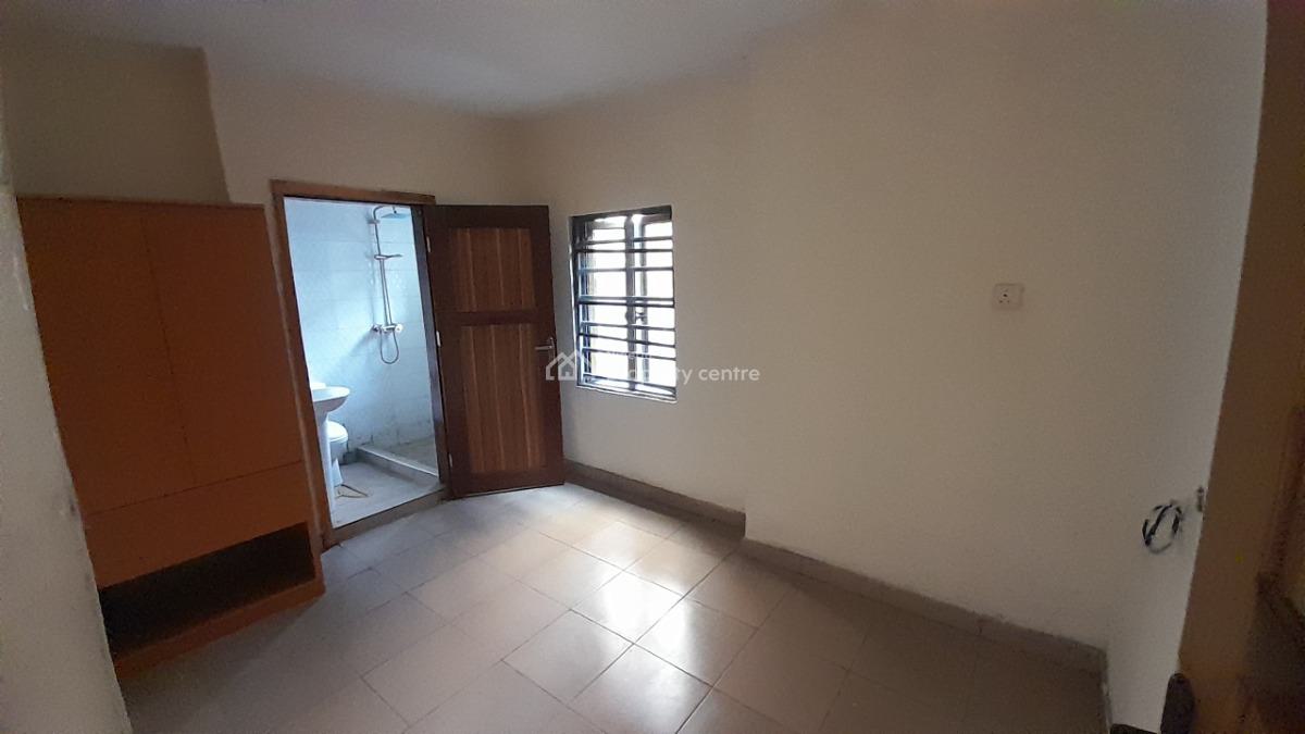 Beautiful Spacious Standard 2 Bedrooms Apartment Downstairs, Value County Estate Ogidan Bustop Sangotedo, Ajah, Lagos, Flat / Apartment for Rent