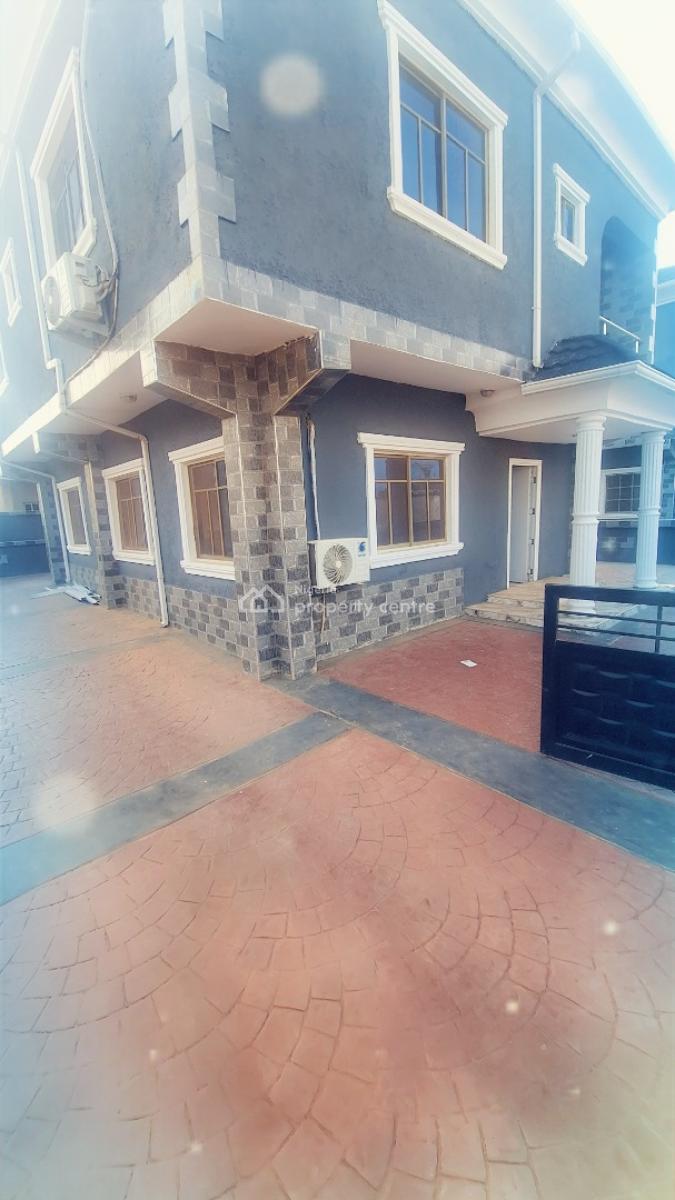 Fully Detached 3 Bedroom Duplex in an Estate., Off Ajuwon Akute Road, Ojodu Berger, Ojodu, Lagos, Detached Duplex for Sale