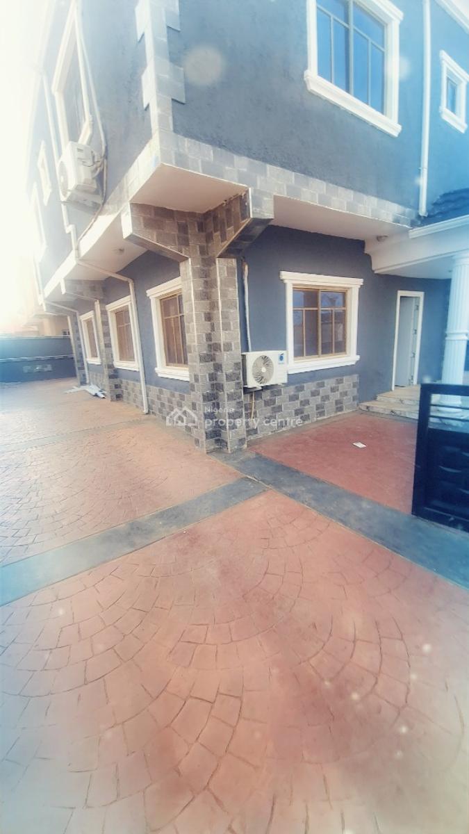 Fully Detached 3 Bedroom Duplex in an Estate., Off Ajuwon Akute Road, Ojodu Berger, Ojodu, Lagos, Detached Duplex for Sale