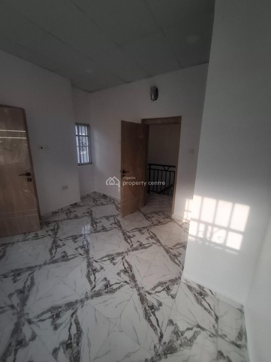 Fully Detached 3 Bedroom Duplex in an Estate., Off Ajuwon Akute Road, Ojodu Berger, Ojodu, Lagos, Detached Duplex for Sale