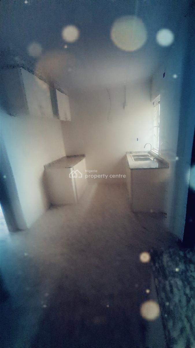 Fully Detached 3 Bedroom Duplex in an Estate., Off Ajuwon Akute Road, Ojodu Berger, Ojodu, Lagos, Detached Duplex for Sale