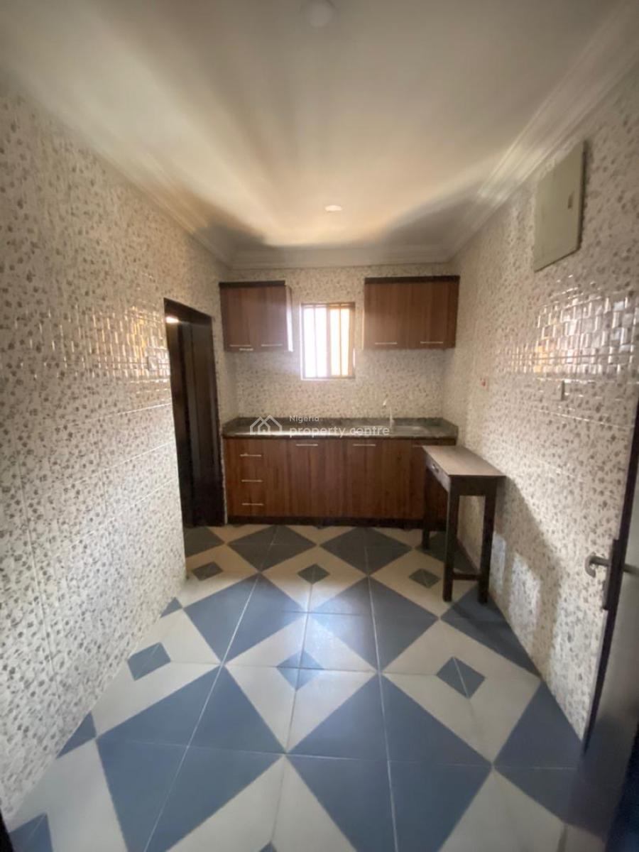 Luxury 2bedroom Commercial Space, Lekki Phase 1, Lekki, Lagos, Commercial Property for Rent