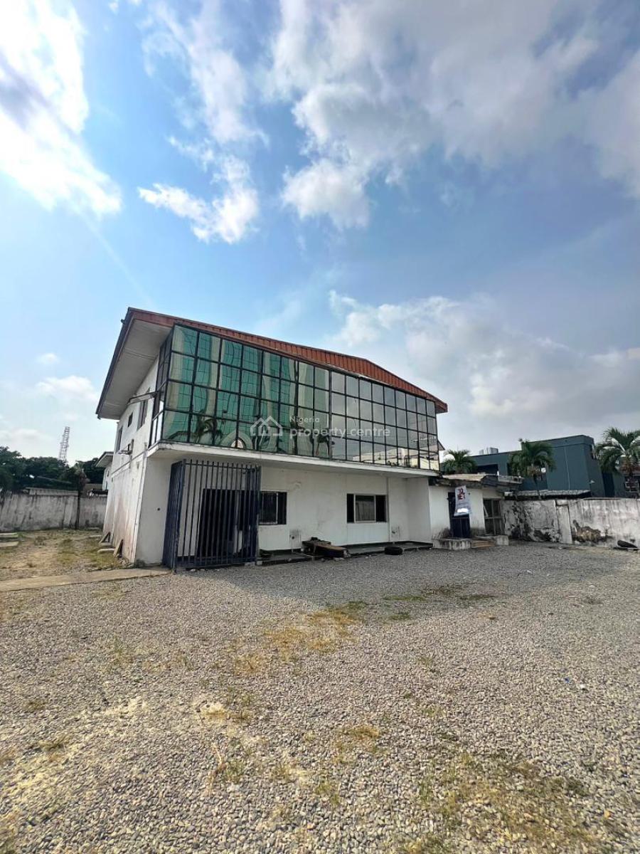 Self-compound 5-bedroom Fully Detached House with 3-room Boys Quarte, Victoria Island, Victoria Island (vi), Lagos, Detached Duplex for Rent