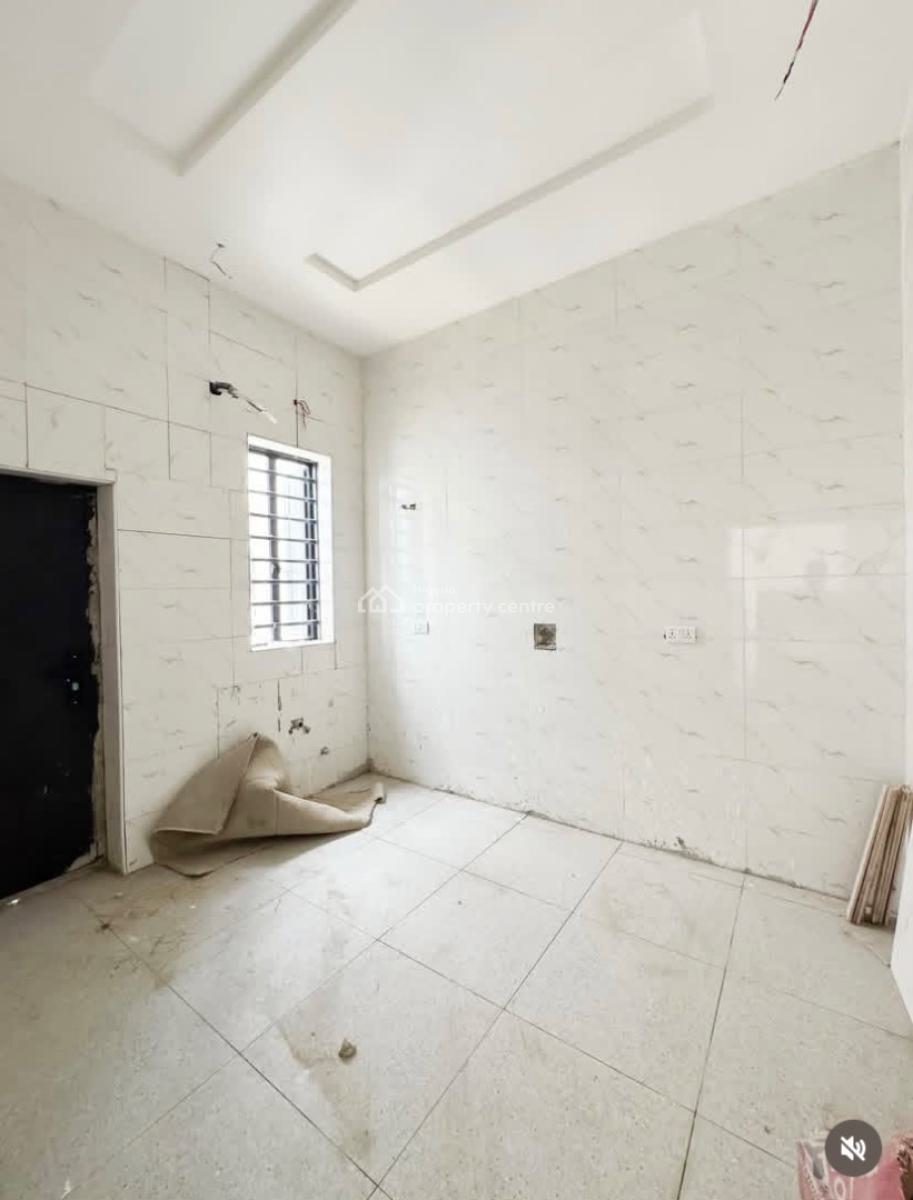 2/4 Bedroom Terraced Duplex  with Bq, Ajah, Lekki, Lekki, Lagos, Terraced Duplex for Sale