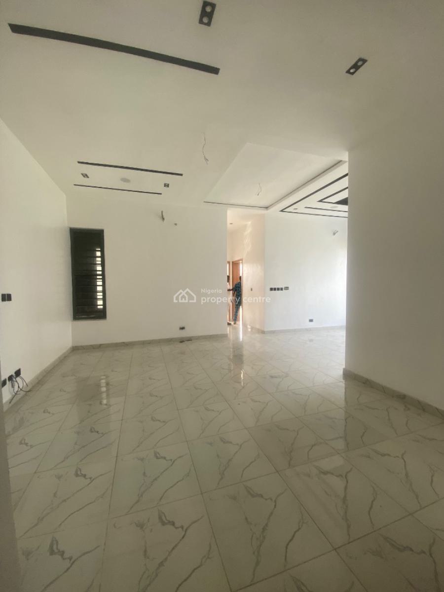 Luxury 2bed with Elevator,gym & Swimming Pool, a Secured Est at Ikate Elegusi, Ikate Elegushi, Lekki, Lagos, Flat / Apartment for Sale