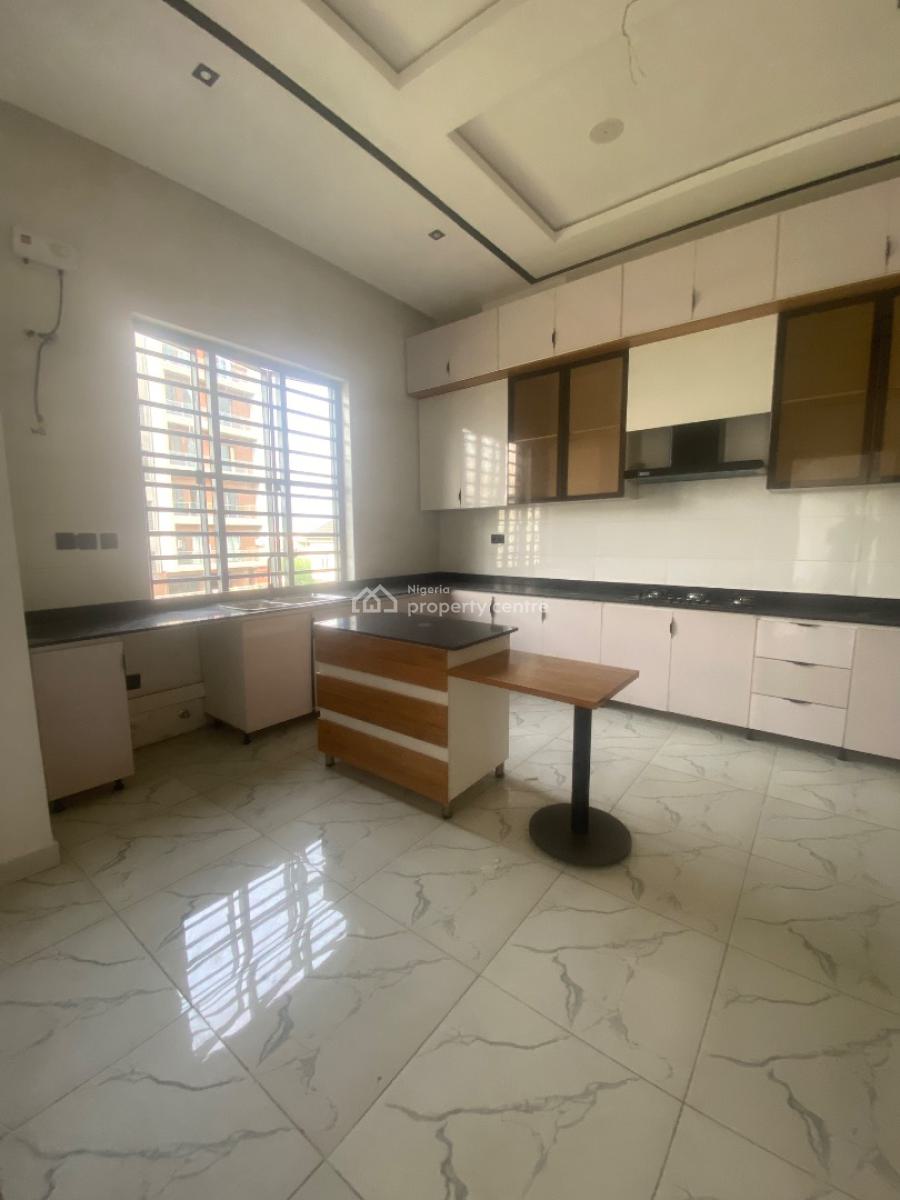 Luxury 2bed with Elevator,gym & Swimming Pool, a Secured Est at Ikate Elegusi, Ikate Elegushi, Lekki, Lagos, Flat / Apartment for Sale