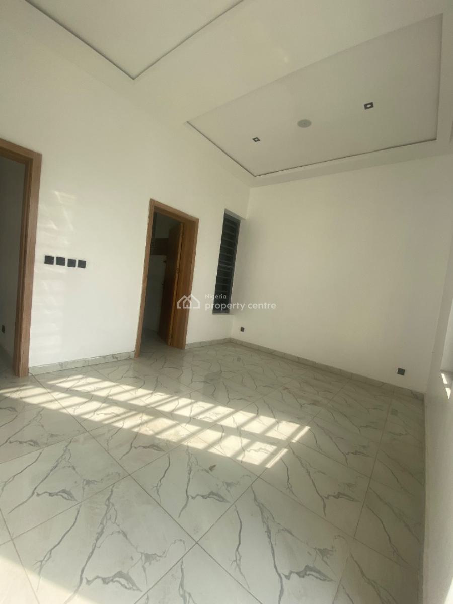 Luxury 2bed with Elevator,gym & Swimming Pool, a Secured Est at Ikate Elegusi, Ikate Elegushi, Lekki, Lagos, Flat / Apartment for Sale