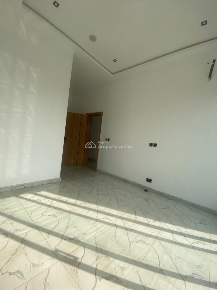 Luxury 2bed with Elevator,gym & Swimming Pool, a Secured Est at Ikate Elegusi, Ikate Elegushi, Lekki, Lagos, Flat / Apartment for Sale