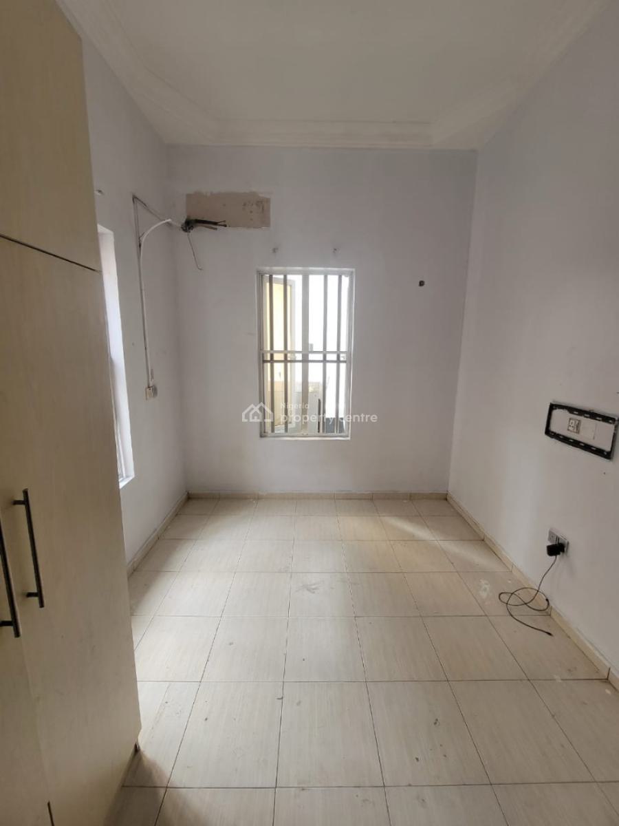 Spacious Mini Flat with Two Toilets in a Secure Estate, Chevron, Lekki, Lagos, Mini Flat (room and Parlour) for Rent