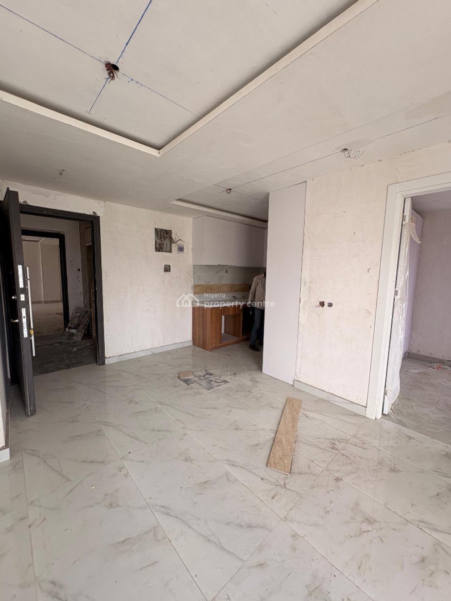 Spacious 2 Bedroom Apartment with Bq, Lekki Phase 1, Lekki Phase 1, Lekki, Lagos, Flat / Apartment for Sale