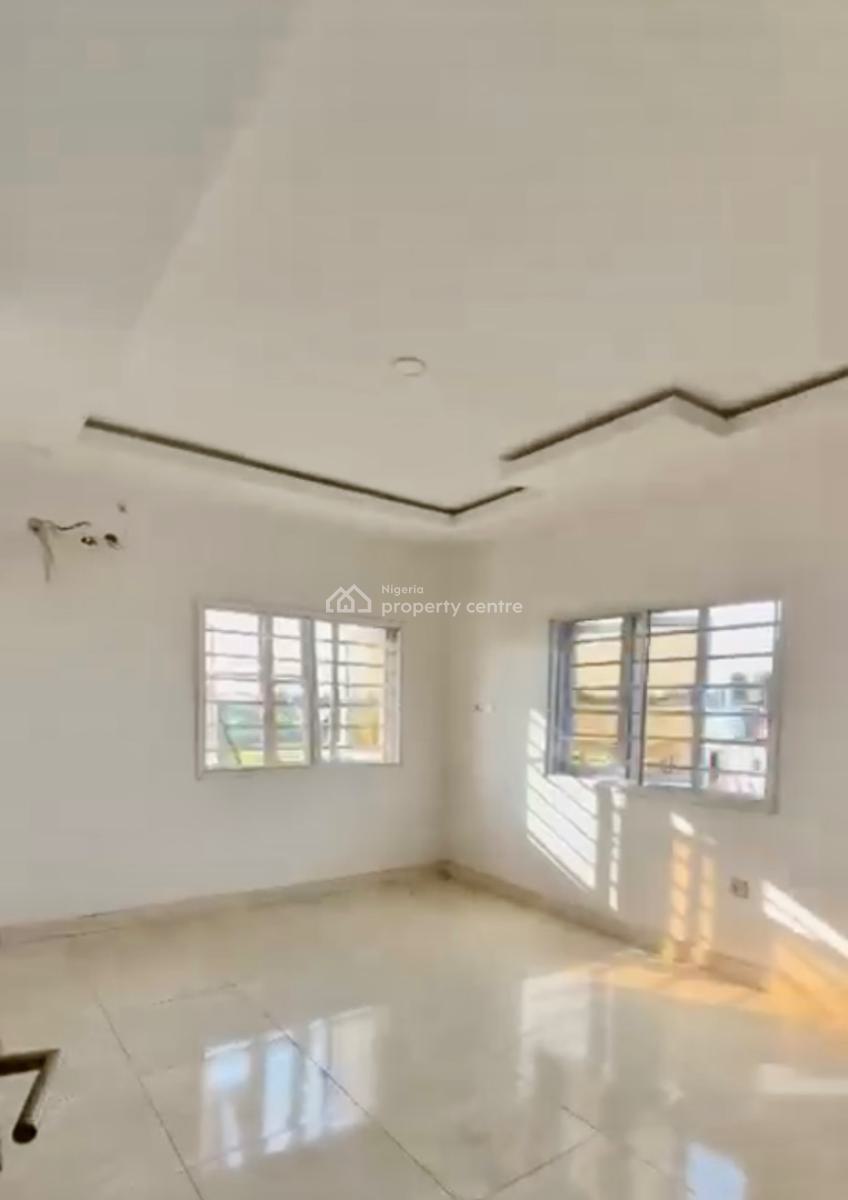 Just in: Very Spacious and Luxury Upstairs Close to The Express, Olokonla, Ajah, Lagos, Flat / Apartment for Rent