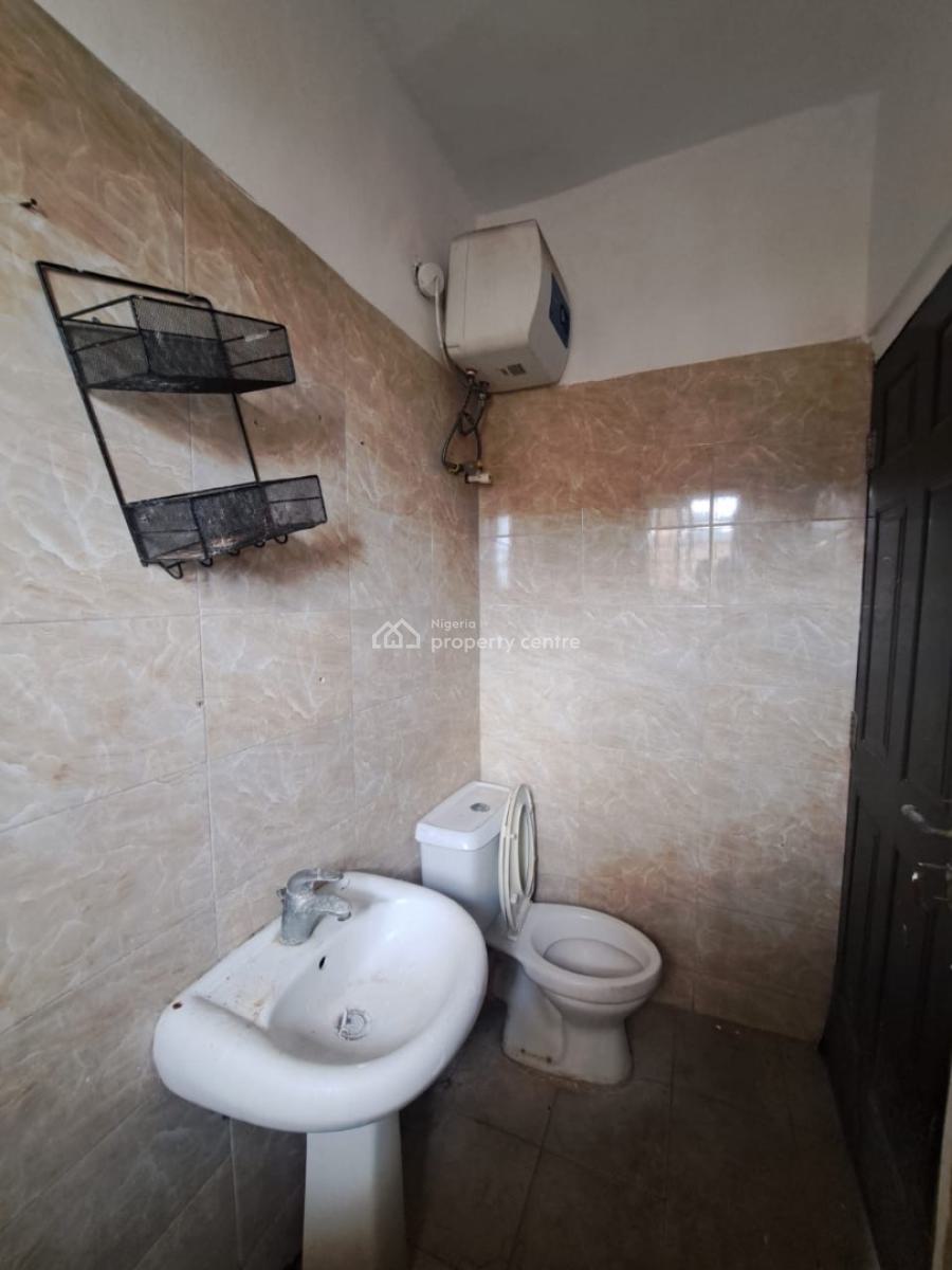 Newly Renovated Spacious 2 Bedroom Apartment, Salem, Ikate, Lekki, Lagos, Flat / Apartment for Rent