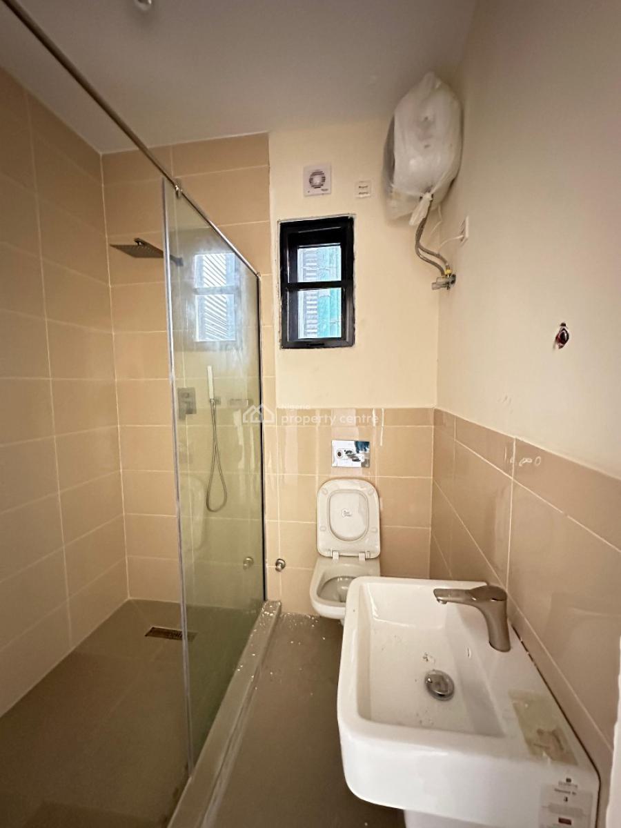 Spacious 3 Bedroom Apartment with Bq, Elevator, Pool, Gym and Acs, Lekki Phase 1, Lekki, Lagos, Flat / Apartment for Sale