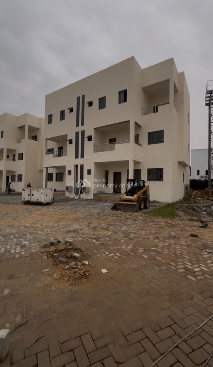 4-bedroom Terrace Duplex, Osapa, Lekki, Lagos, Flat / Apartment for Rent
