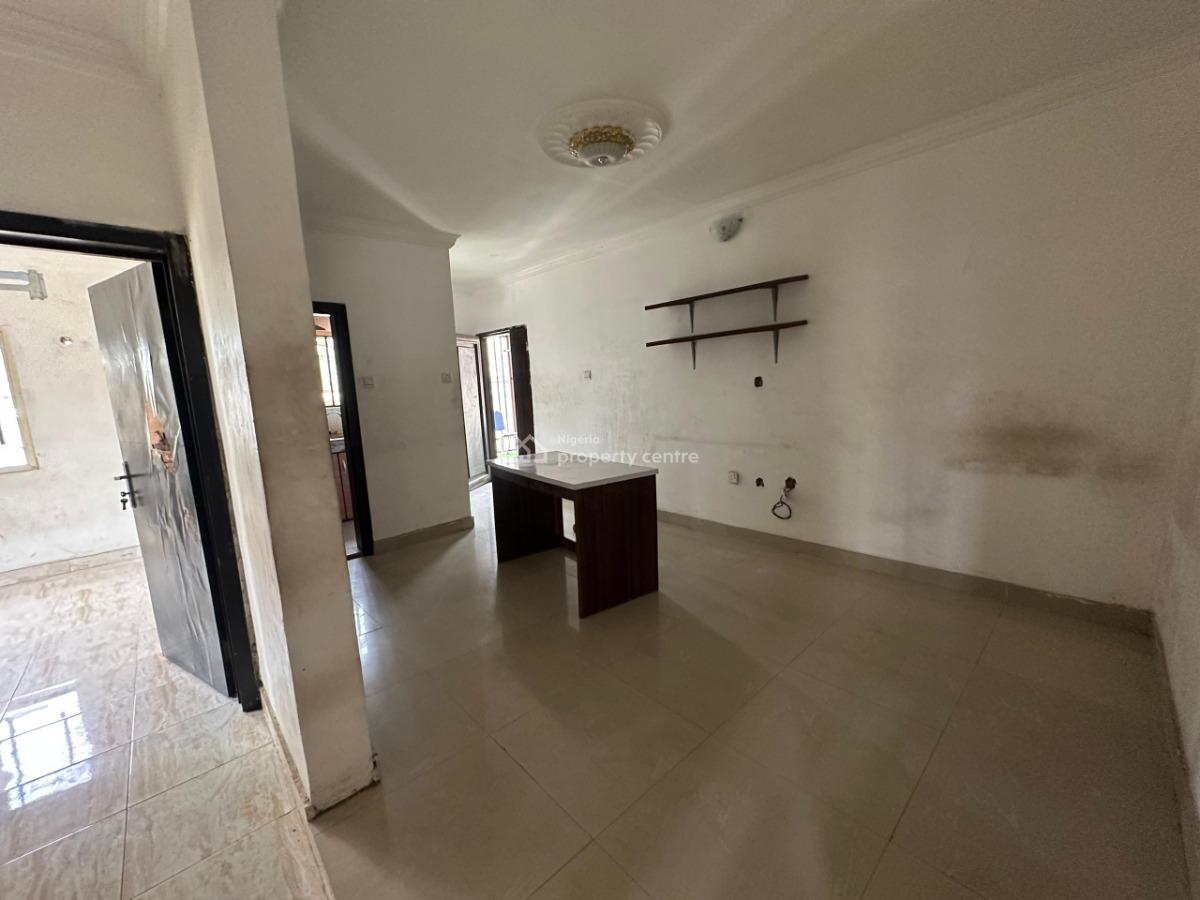 2 Bedroom Apartment, Off International Airport Road Ajao Estate, Isolo, Lagos, Flat / Apartment for Rent