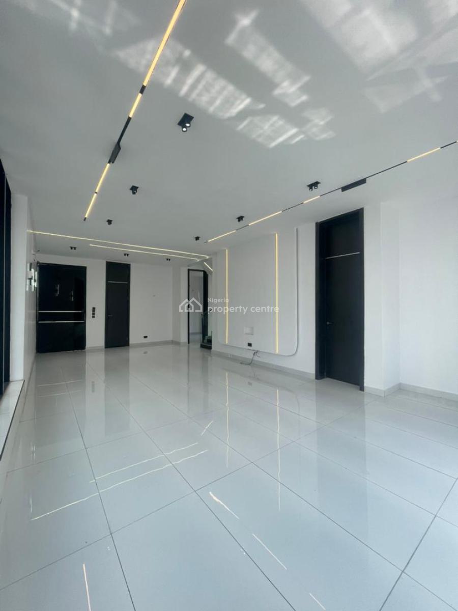 Uniquely Built 5 Bedroom Fully Detached Duplex with Bq and a Garden, Chevron, Lekki, Lagos, Detached Duplex for Sale