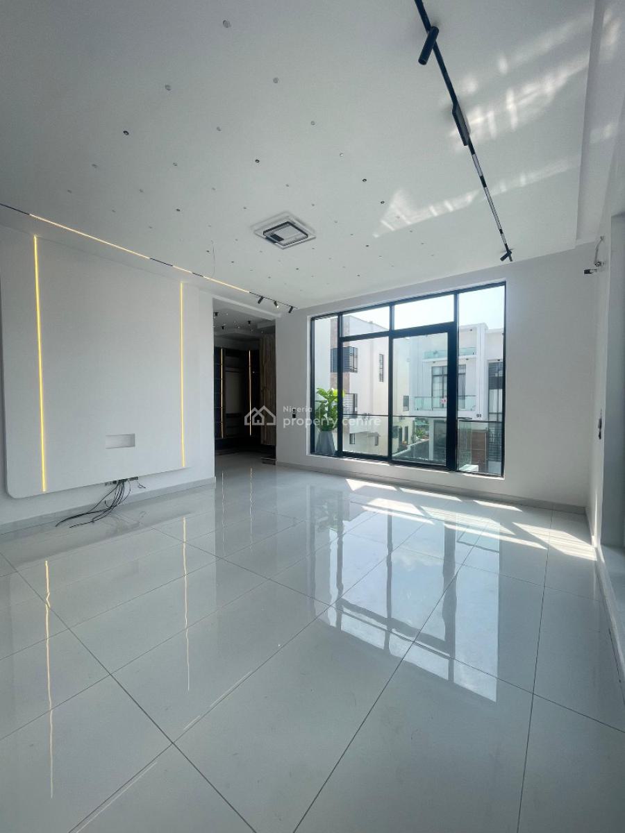 Uniquely Built 5 Bedroom Fully Detached Duplex with Bq and a Garden, Chevron, Lekki, Lagos, Detached Duplex for Sale