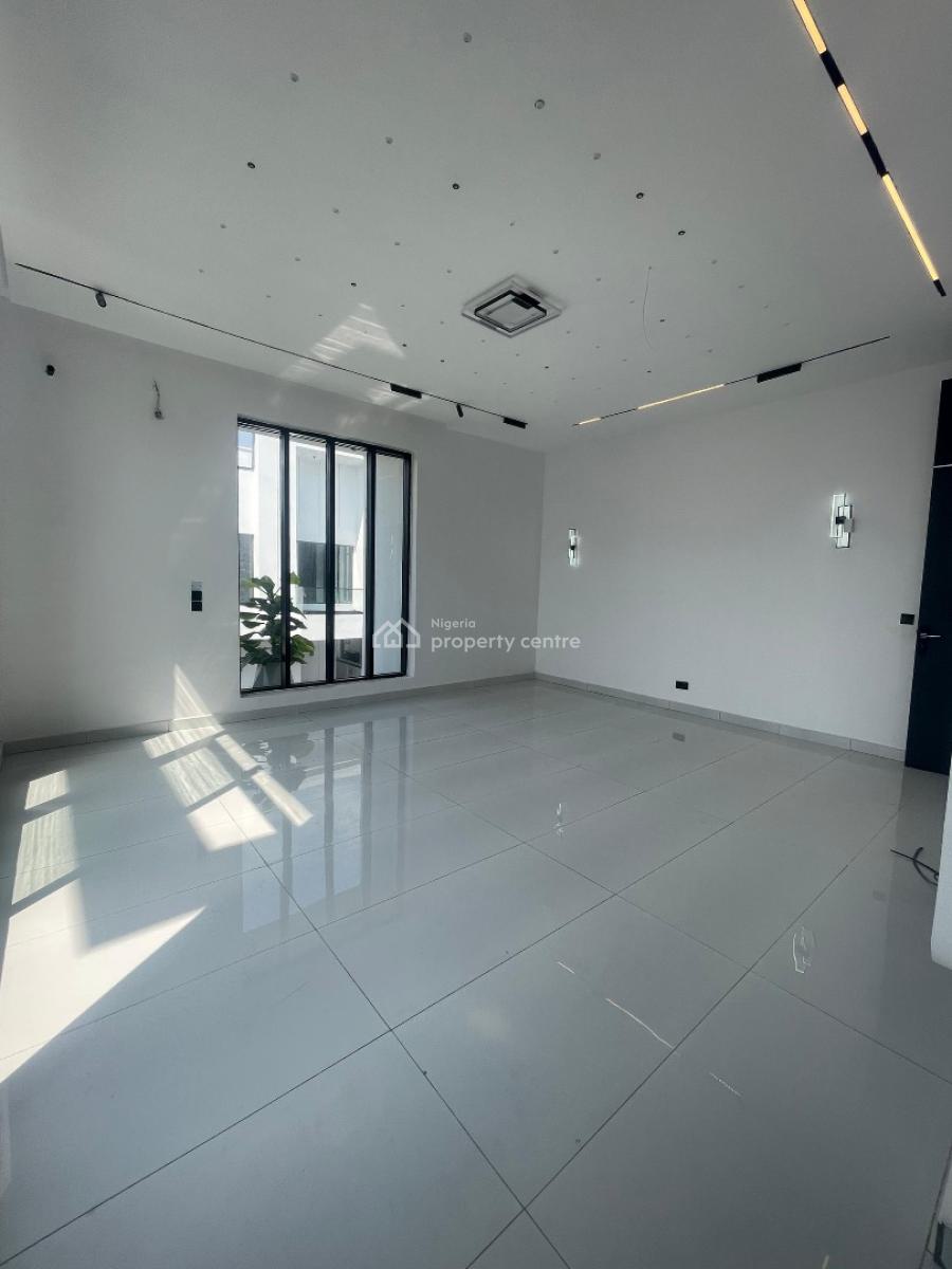 Uniquely Built 5 Bedroom Fully Detached Duplex with Bq and a Garden, Chevron, Lekki, Lagos, Detached Duplex for Sale