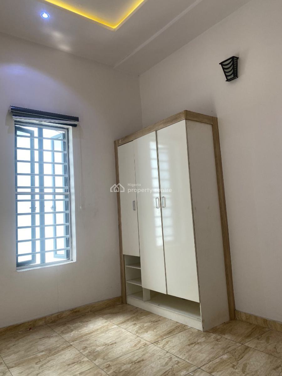 a Spacious and Comfortable Room Upstairs in a Secured Estate, Orchid Road Immediately After Round About , Maple Signature Homeestate, Lekki, Lagos, House for Rent