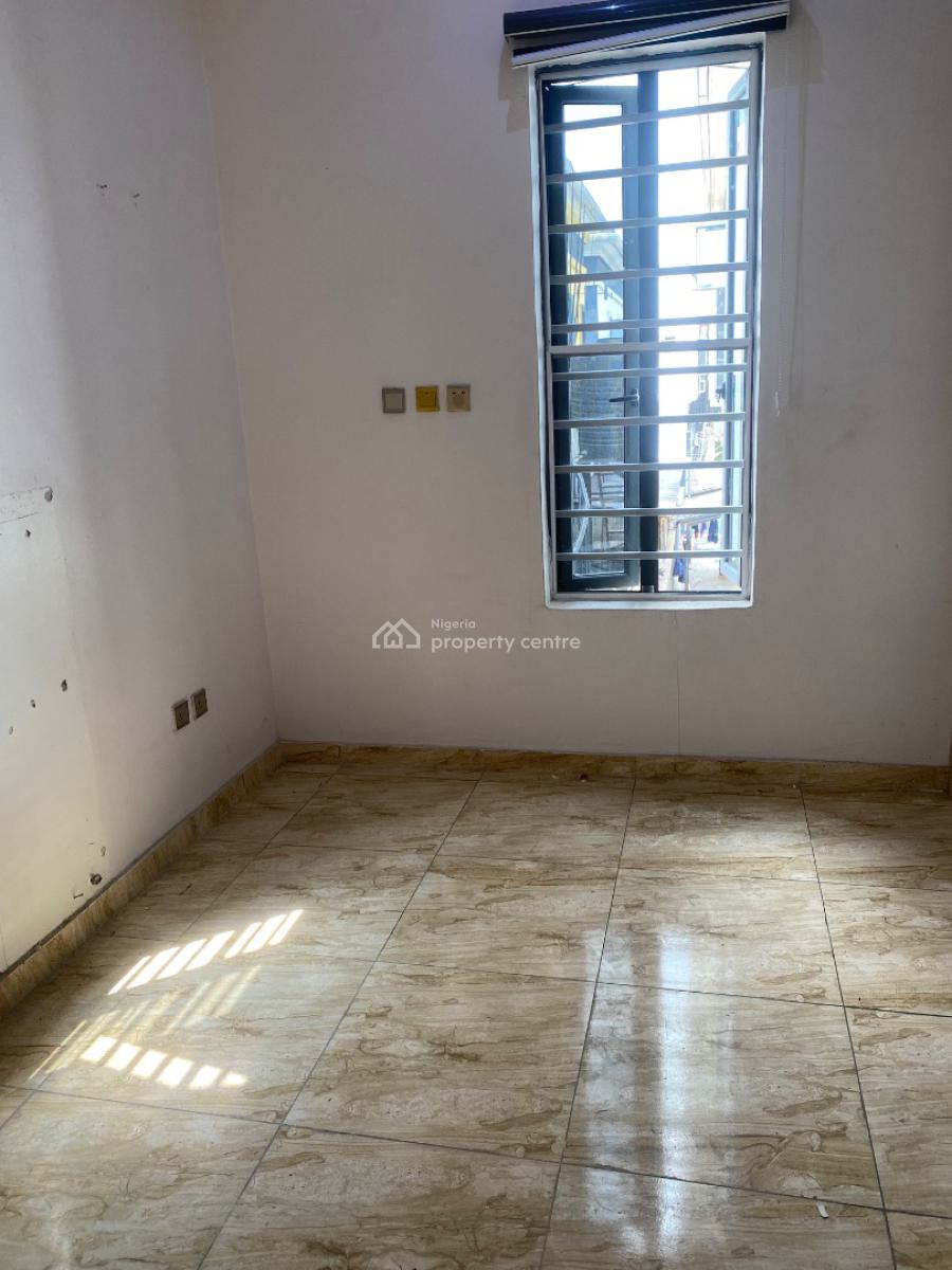a Spacious and Comfortable Room Upstairs in a Secured Estate, Orchid Road Immediately After Round About , Maple Signature Homeestate, Lekki, Lagos, House for Rent