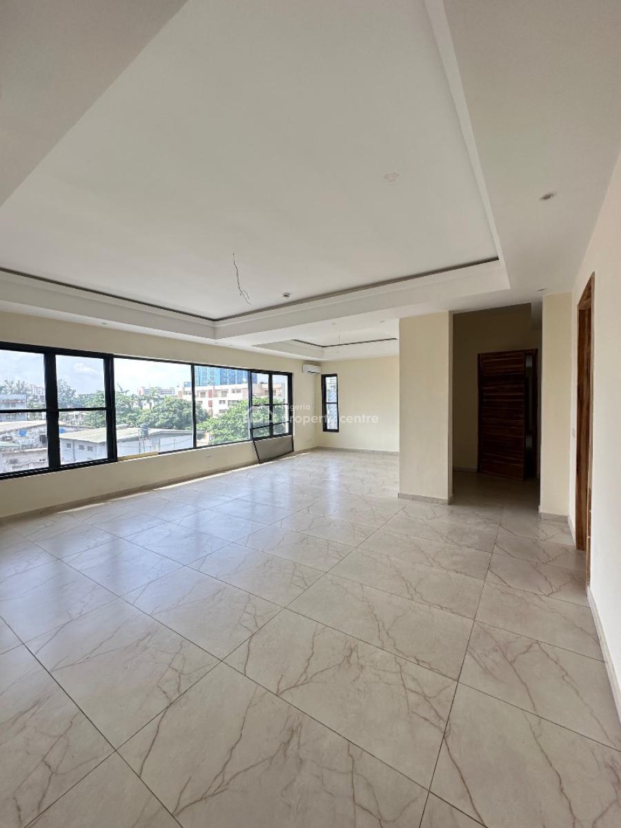 Luxurious 3 Bedroom Apartment with Bq, Elevator, Pool and Gym, Victoria Island (vi), Lagos, Flat / Apartment for Sale