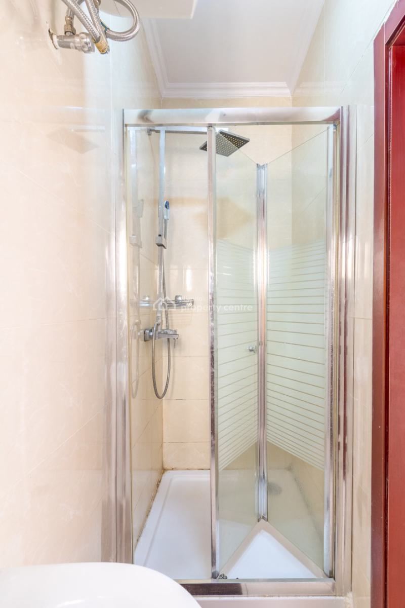 an Exquisitely Furnished and Serviced 3 Bedroom Penthouse Apartment, Cromwell Court Estate, Off Chevro Drive, Lekki, Lagos, Lekki, Lagos, Flat / Apartment for Rent