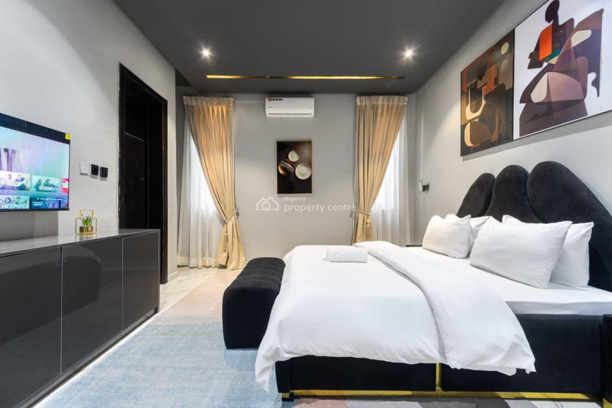 Luxury 2 Bedroom Apartment with Housekeeping and Gym, Ensuite Rooms and Wifi, Ikate, Lekki, Lagos, Flat / Apartment Short Let