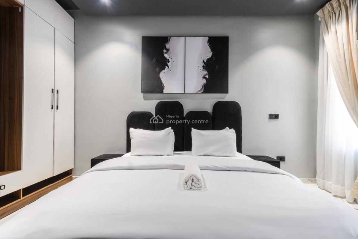 Luxury 2 Bedroom Apartment with Housekeeping and Gym, Ensuite Rooms and Wifi, Ikate, Lekki, Lagos, Flat / Apartment Short Let