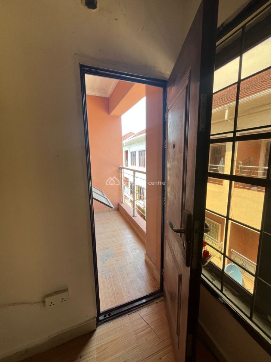 Spacious 4-bedroom Terrace Apartment with Bq, Lekki, Lagos, Flat / Apartment for Rent