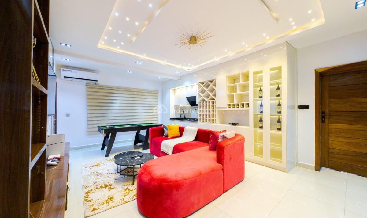 Luxury 2 Bedroom with Pool, Snooker and Ps5, Ikate, Lekki, Lagos, Flat / Apartment Short Let