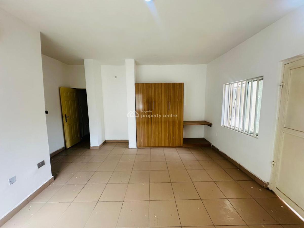 Nice 3 Bedroom Spacious Block of Flat, Serene Neighborhood, Wuse 2, Abuja, Flat / Apartment for Rent