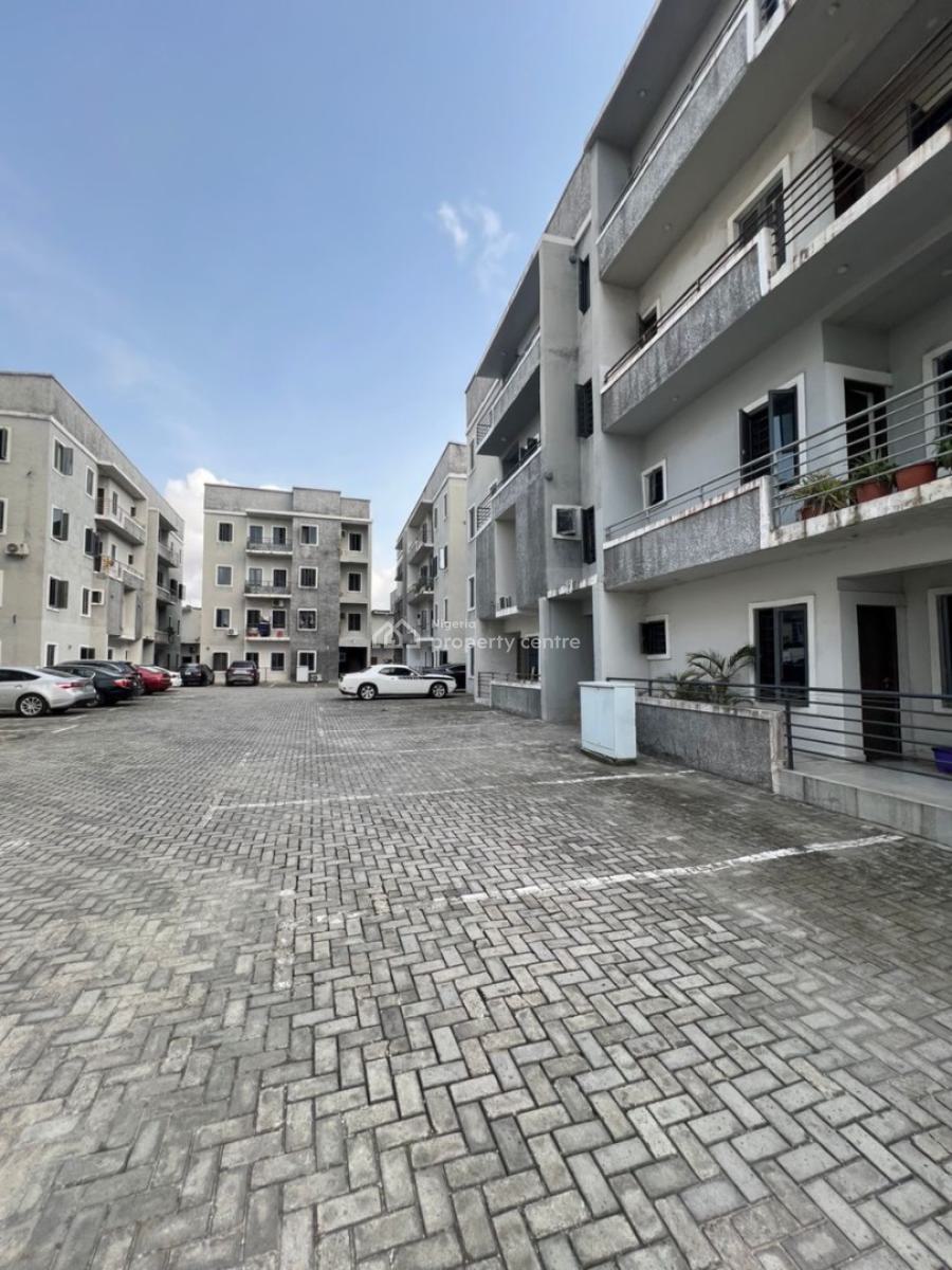 Spacious 3 Bedroom Apartment with a Bq, Orchid Road, Lekki Expressway, Lekki, Lagos, Flat / Apartment for Sale