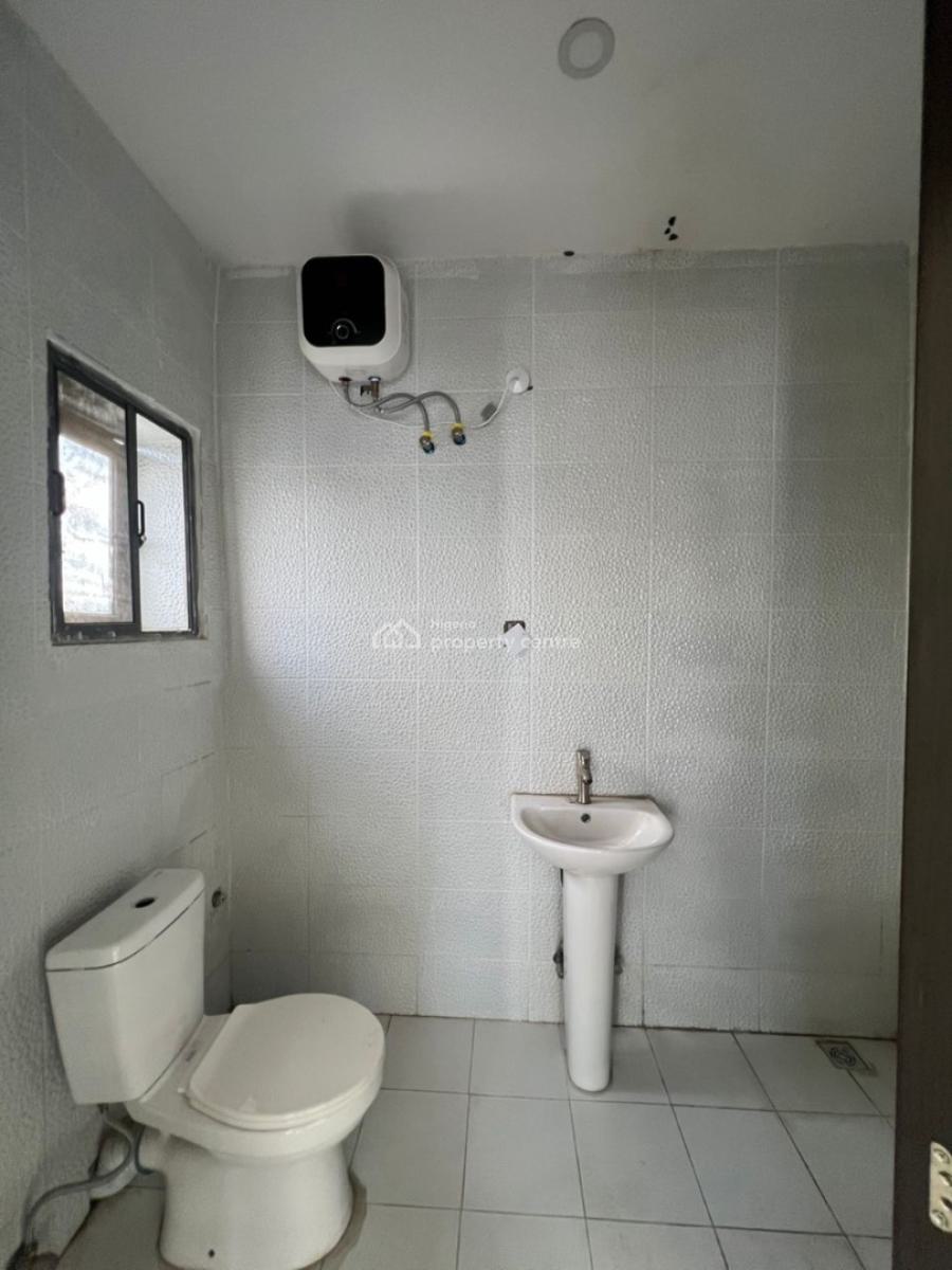 Spacious 3 Bedroom Apartment with a Bq, Orchid Road, Lekki Expressway, Lekki, Lagos, Flat / Apartment for Sale
