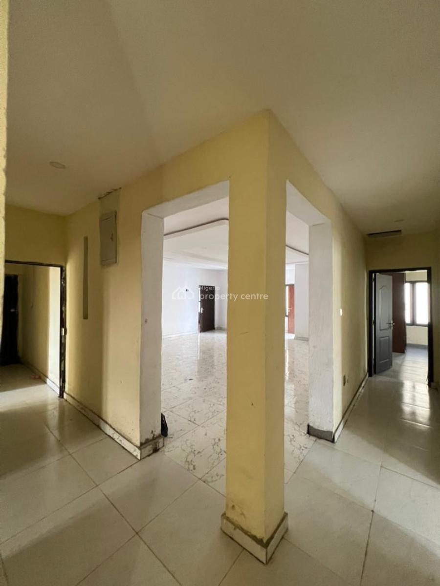 Spacious 3 Bedroom Apartment with a Bq, Orchid Road, Lekki Expressway, Lekki, Lagos, Flat / Apartment for Sale