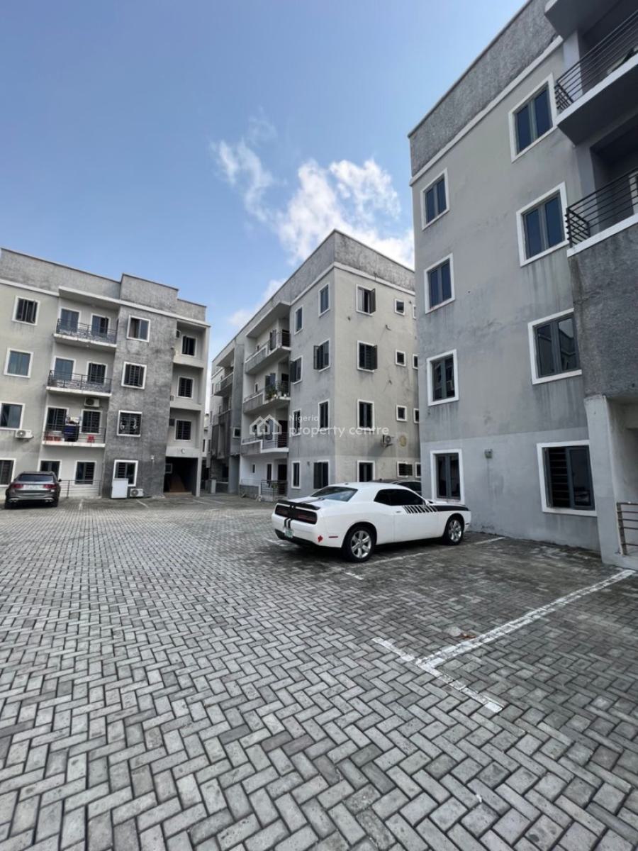 Spacious 3 Bedroom Apartment with a Bq, Orchid Road, Lekki Expressway, Lekki, Lagos, Flat / Apartment for Sale
