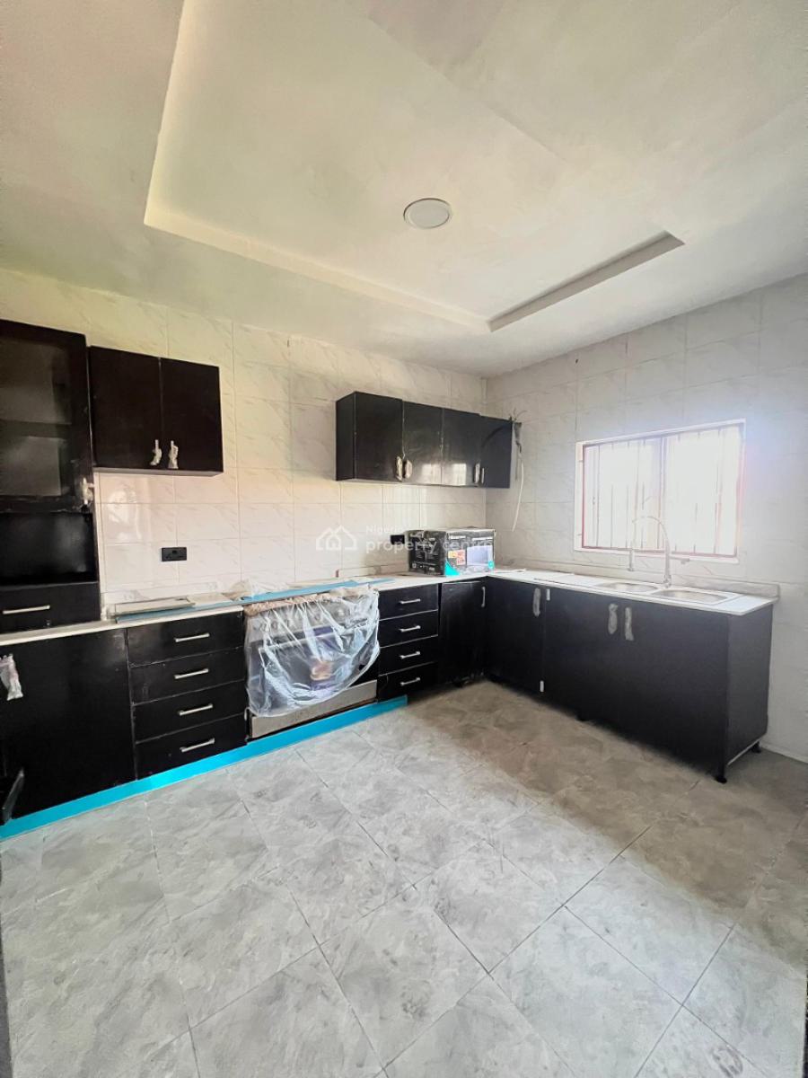 Spacious 4 Bedroom Townhouse with 1 Guest Room and 1 Bq., Ikoyi, Ikoyi, Lagos, Semi-detached Duplex for Rent