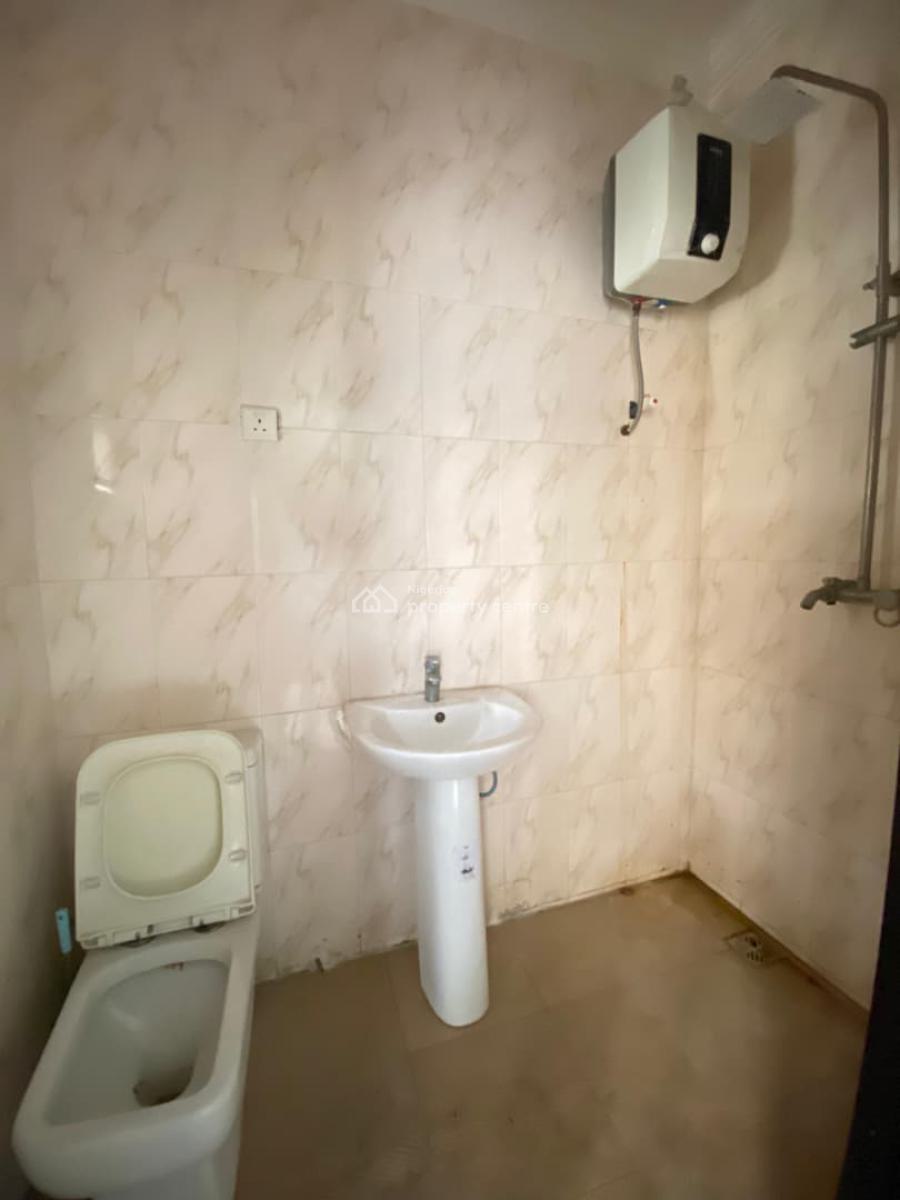 Well Maintained Mini Flat Very Close to The Express, Brighton Estate., Sangotedo, Ajah, Lagos, Mini Flat (room and Parlour) for Rent