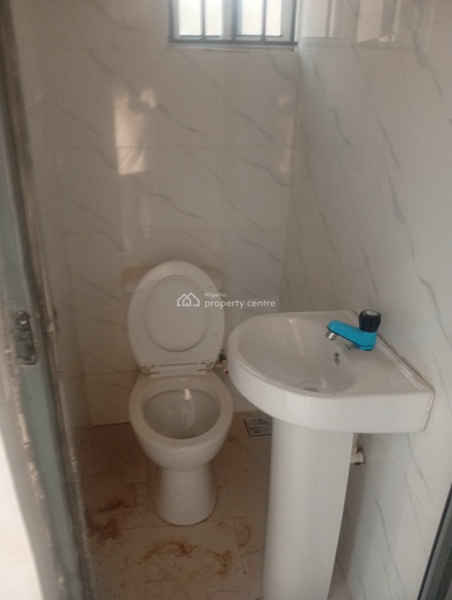 Brand New 2 Bedroom Flat, Off Alagbole Akute Road, Ojodu Berger, Ojodu, Lagos, Flat / Apartment for Rent