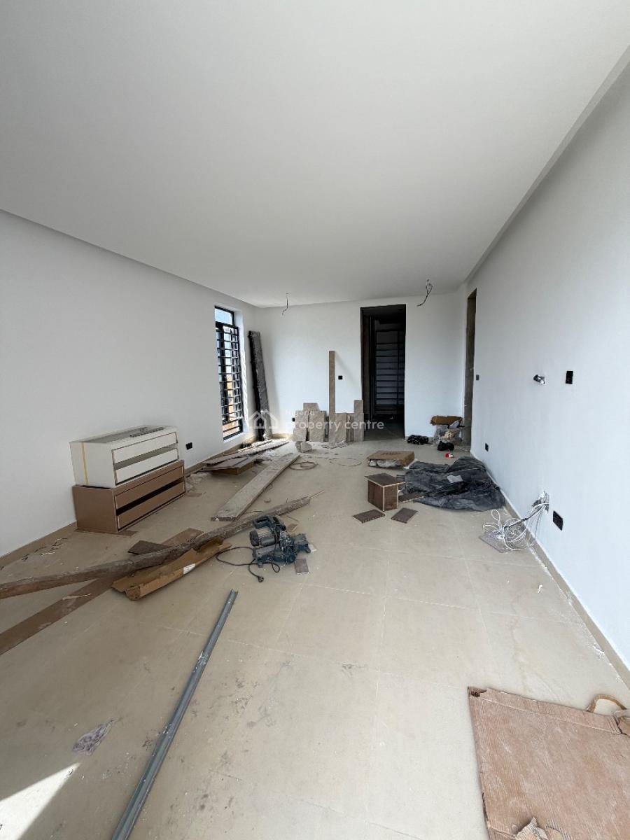 Spacious 5bedroom Fully Detached House with Bq, Lekki Phase 1, Lekki, Lagos, Detached Duplex for Sale