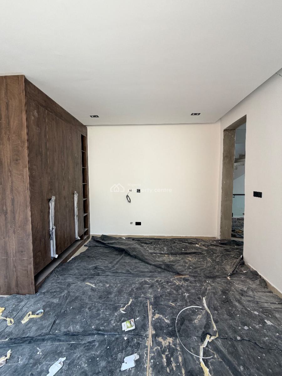 Spacious 5bedroom Fully Detached House with Bq, Lekki Phase 1, Lekki, Lagos, Detached Duplex for Sale