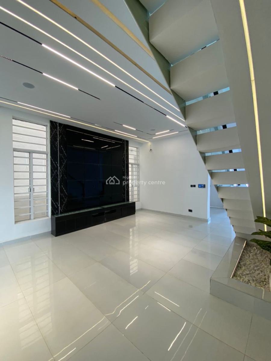 Contemporary Top Notch 5bedroom with Pool, Ologolo, Lekki, Lagos, Detached Duplex for Sale