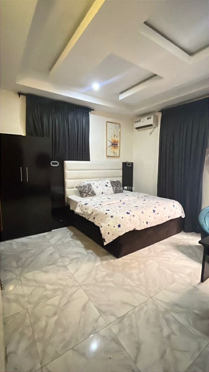 Well-maintained 6-bedroom Detached Duplex in a Self-compound, Ikate, Lekki, Lagos, Detached Duplex for Rent