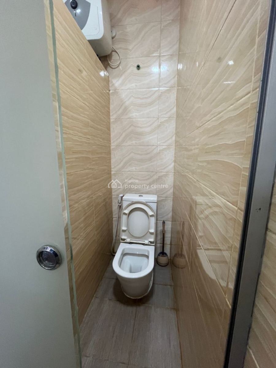 Well-maintained 6-bedroom Detached Duplex in a Self-compound, Ikate, Lekki, Lagos, Detached Duplex for Rent