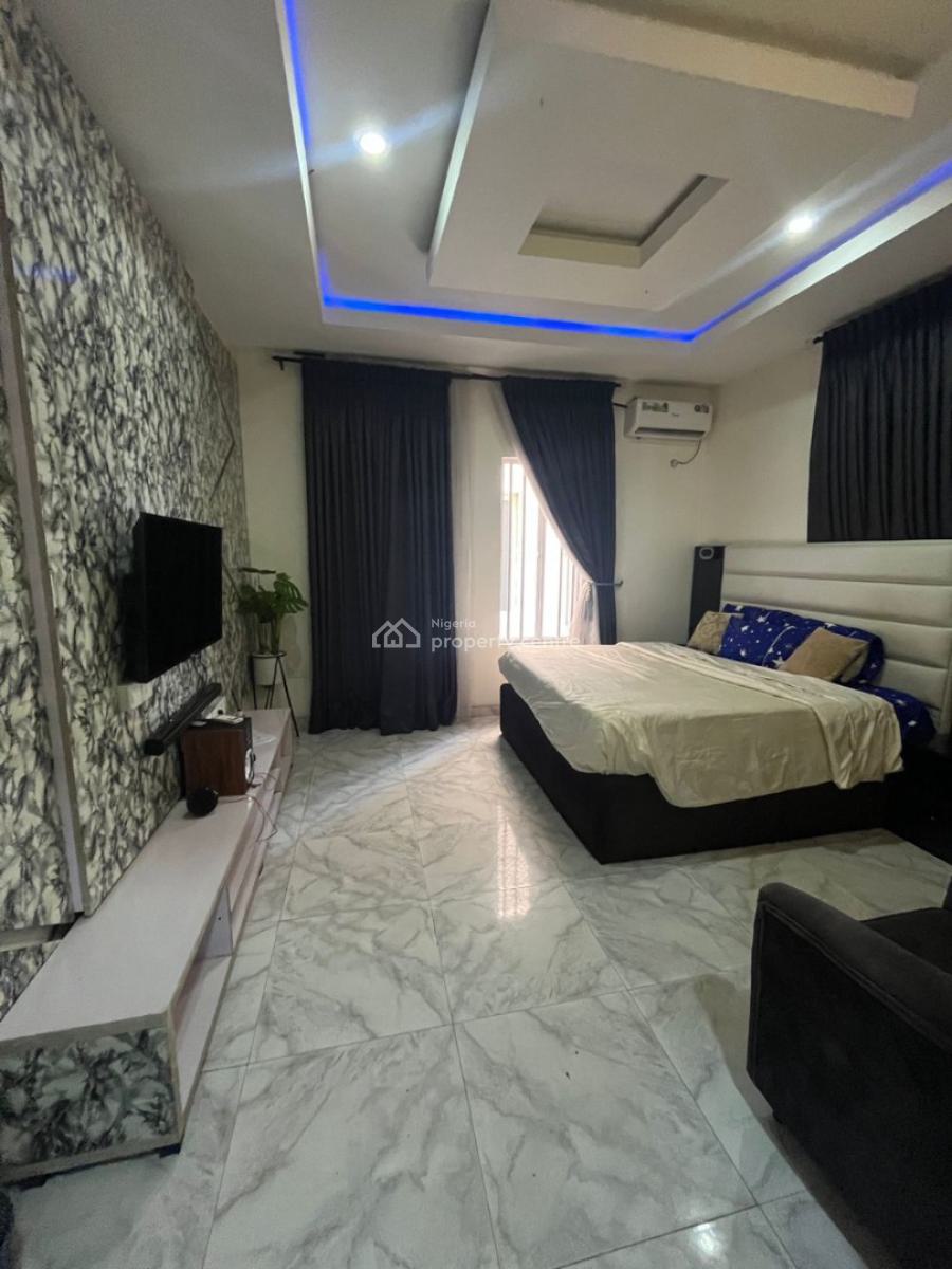 Well-maintained 6-bedroom Detached Duplex in a Self-compound, Ikate, Lekki, Lagos, Detached Duplex for Rent